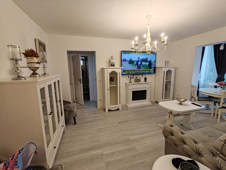 Apartament 3 camere mobilat si utilat nou zona Centrul Civic