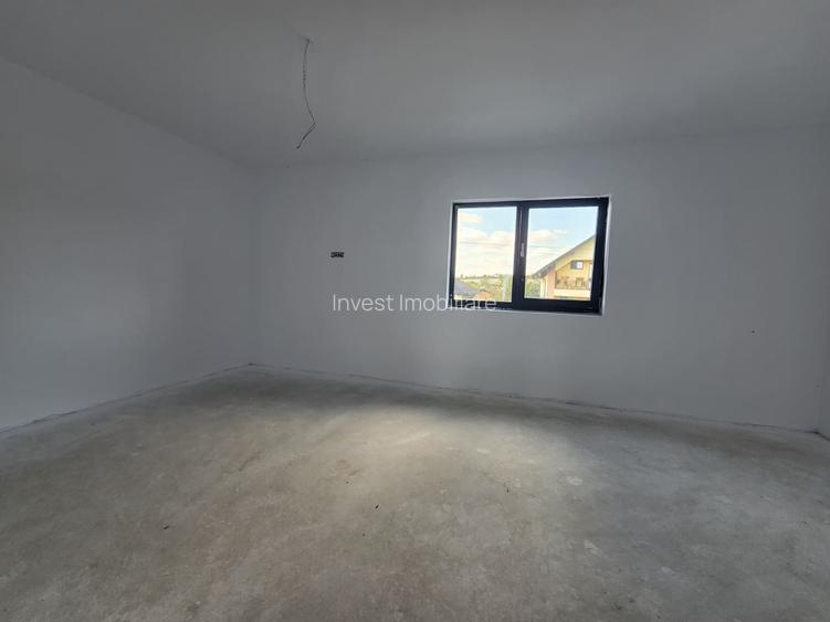 CASA INDIVIDUALA , 4 CAMERE, 130 MP UTILI , 650 MP TEREN- Valea Adanca