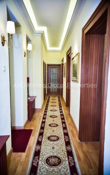 Casă / Vilă ROSETTI - 7