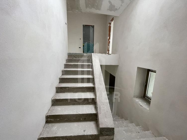 Casa rezidențială cu 7 camere, 3 băi, dressing, pivniță – Sura Mica
