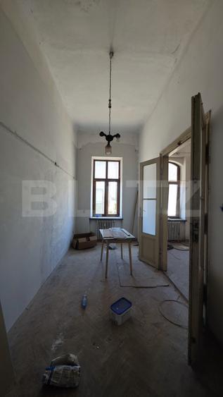 Apartament cu 2 camere, 45 mp, zona Centrala