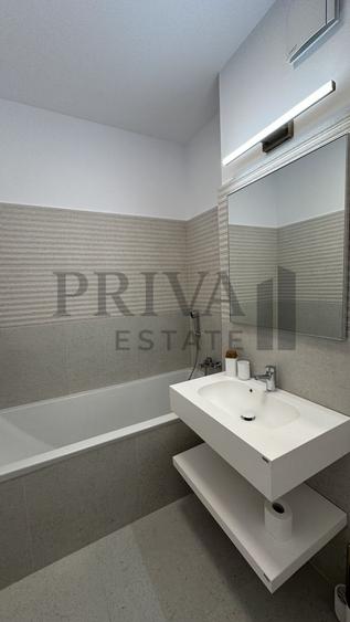 Apartament nou de lux 3 camere, 2 bai, parcare, Ultracentral