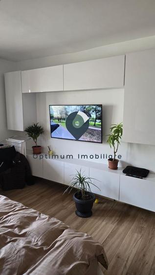 Apartament 3 camere, 2 băi, etaj 3/4 în Zorilor, zona Zucca!
