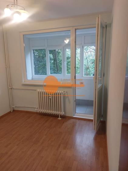 Apartament 4 camere – Drumul Taberei, lângă parc și metrou