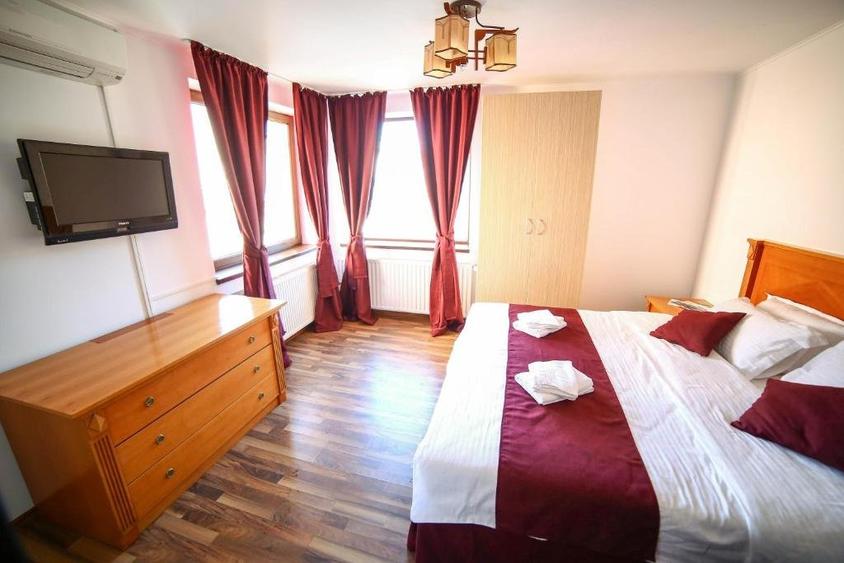 VILA 14 CAMERE, 14 BAI ZONA ROND GEORGE COSBUC, ACTUAL AIRBNB- BIROURI, OCAZIE