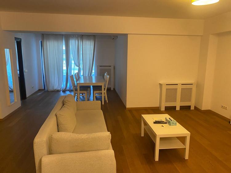 Aviatiei Pipera, 2001, 93mp, 2 bai,
