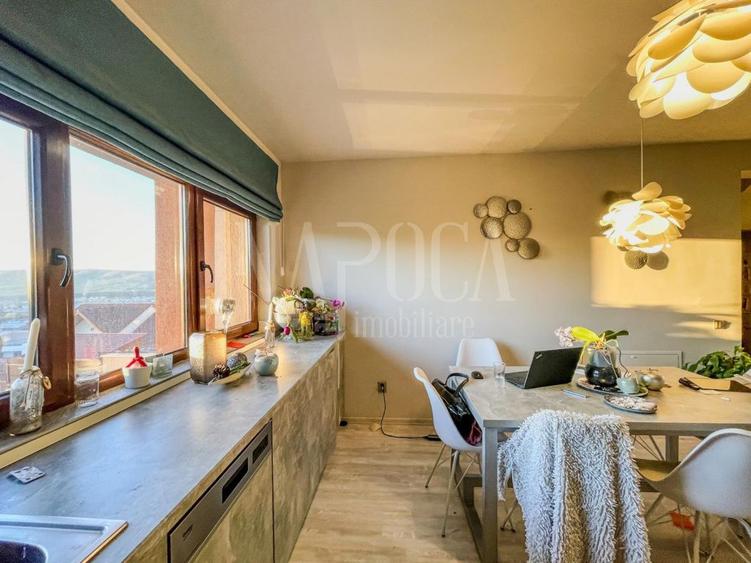 Casa 4 camere de vanzare in Floresti