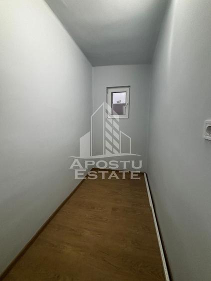 Apartament la casa cu 2 camere, curte proprie, Ghiroda