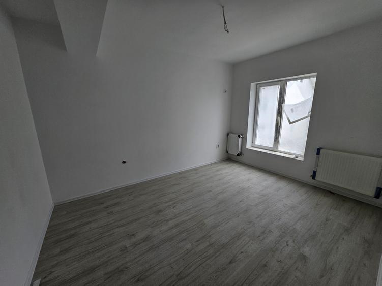 Vila P+1+M,la 2 pasi de București,tva inclus,fara comision