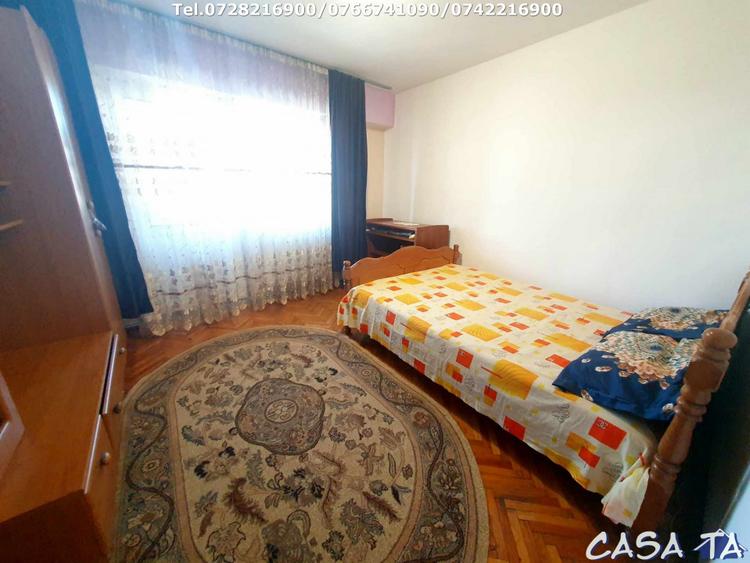 Apartament 4 camere, situat in Targu Jiu, Bld Ecaterina Teodoroiu (Central)