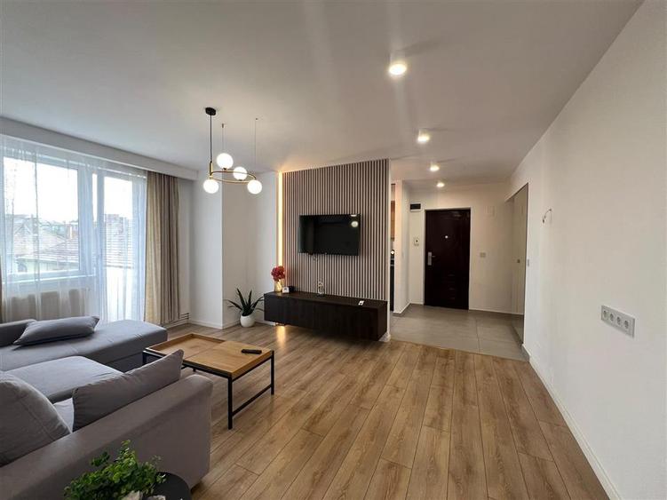 Apartament cu 2 camere zona ultracentrala