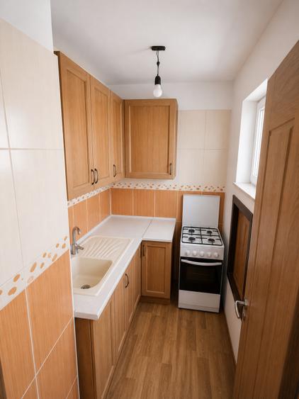 Apartament 2 camere, decomandat, 35 mp, zona Bals