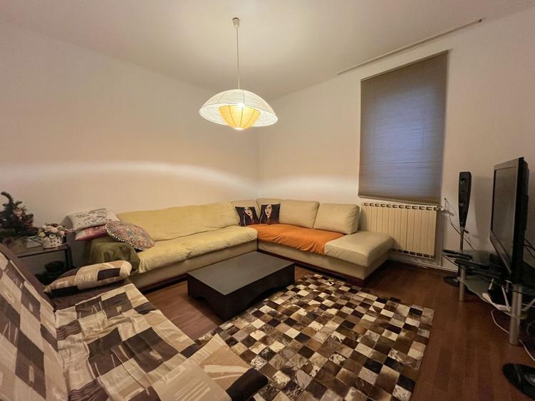 Casa cu curte comună, zonă istorică ultracentrală