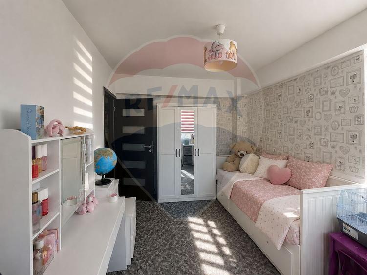 Apartament cu 3 camere de vânzare in bloc NOU