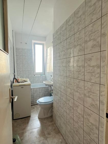 300€, garsoniera mobilata, stradal, acces metrou