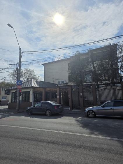 Inchiriere Clădire Birouri P+2-Ultracentral Ploiești-100mp/etaj-200mp/Clad+Curte