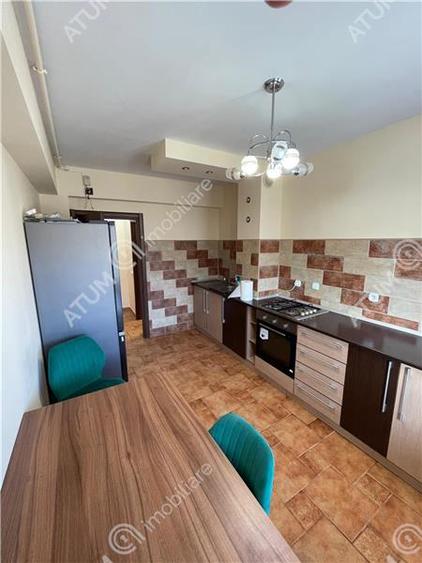 Apartament cu 4 camere , balcon si parcare in zona Strand din Sibiu