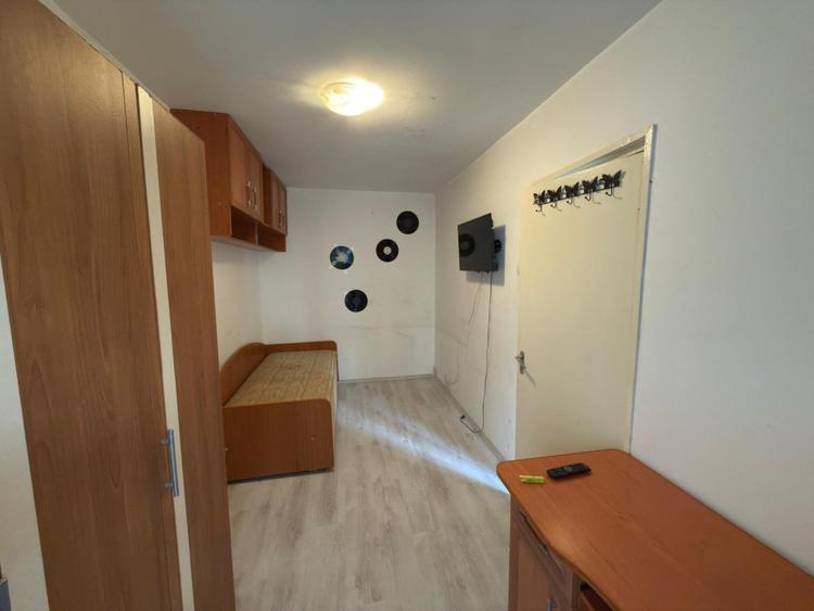 Apartament cu 2 camere, 40 mp, zona Malu Rosu