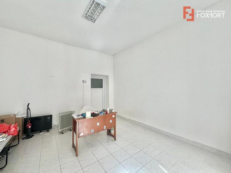 Casa de vanzare la curte comuna Zona Lunei - COMISION 0%