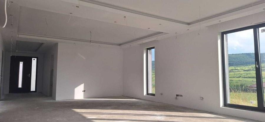 Vand Casa in Chinteni, semifinisata