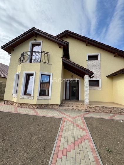 Casă Individuală în Ghiroda | 4 Dormitoare | 4 Băi | Garaj | Teren 509 mp | 170 - 13