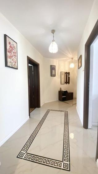 3 camere Unirii | Parcare |Centrala proprie |Vedere Casa Poporului