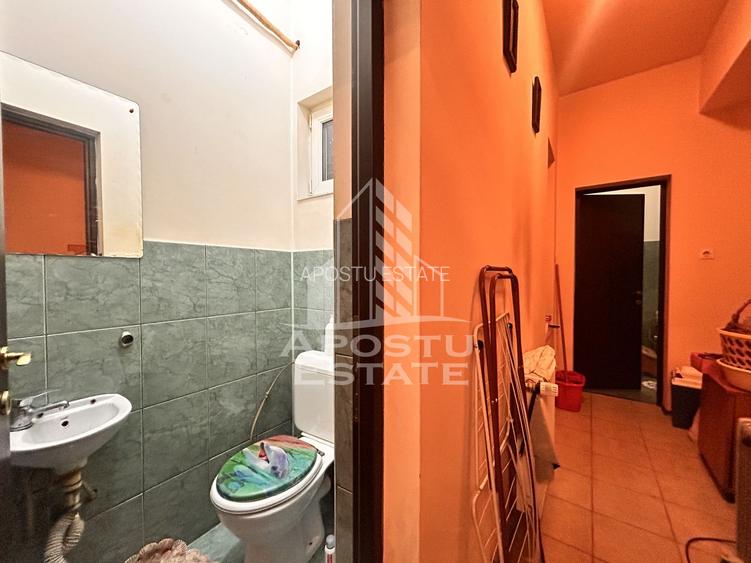 Apartament spațios 4 camere, 2 băi, parteer inalt în Piata Maria - 12