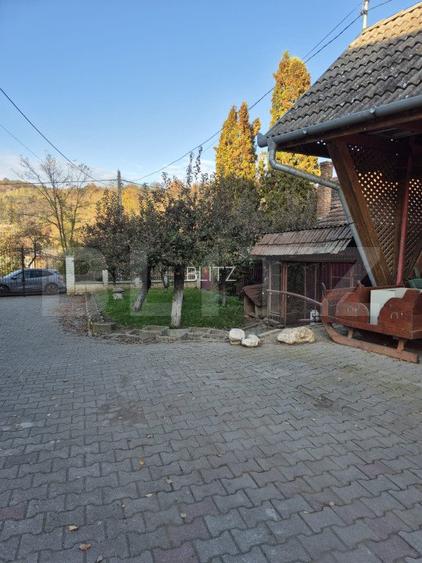 Casa de vanzare - 218 mp utili si 470 mp teren - Bardesti - 13