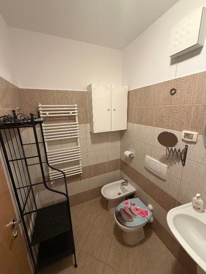 Apartament 3 camere de inchiriat