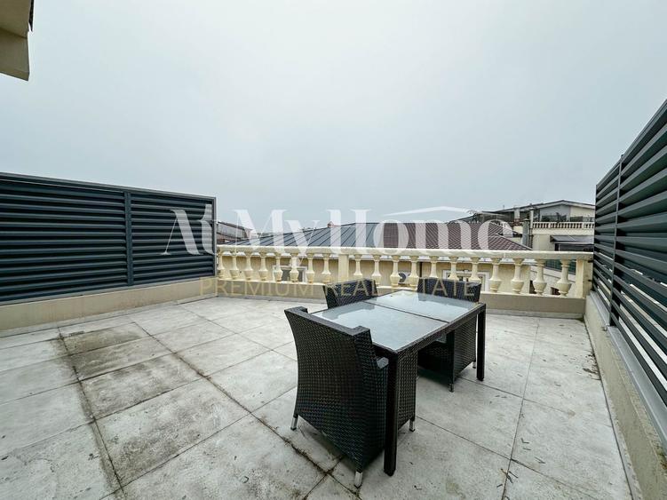 Duplex penthouse spatios si luminos cu 4 camere, nemobilat LUX, parcare, terasa