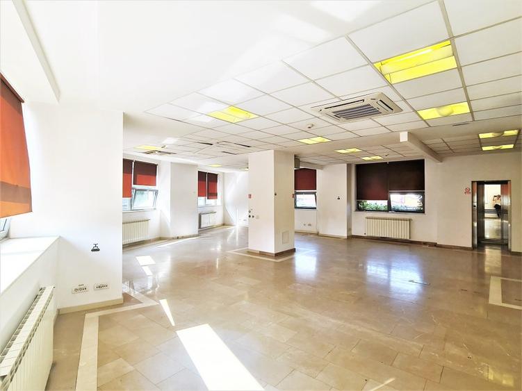 Spatii birou 143/286 mp - Piata Romana