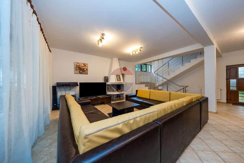 Casa 5 camere | viata la marginea padurii, intre brazi si liniste