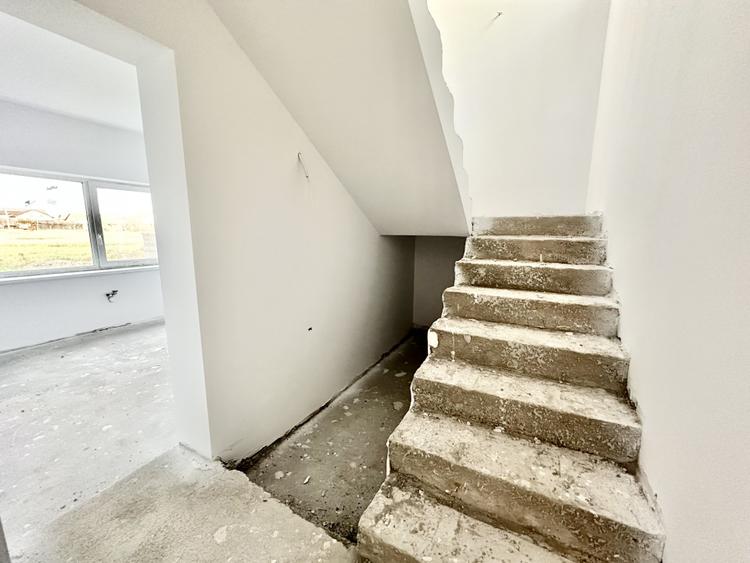Duplex spatios - 3 camere - 110 mp utili - Mosnita