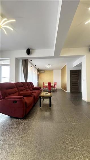 Apartament 4 Camere 135 MP, cu Vedere Superba la Mare si la Lac, Zona Phoenicia