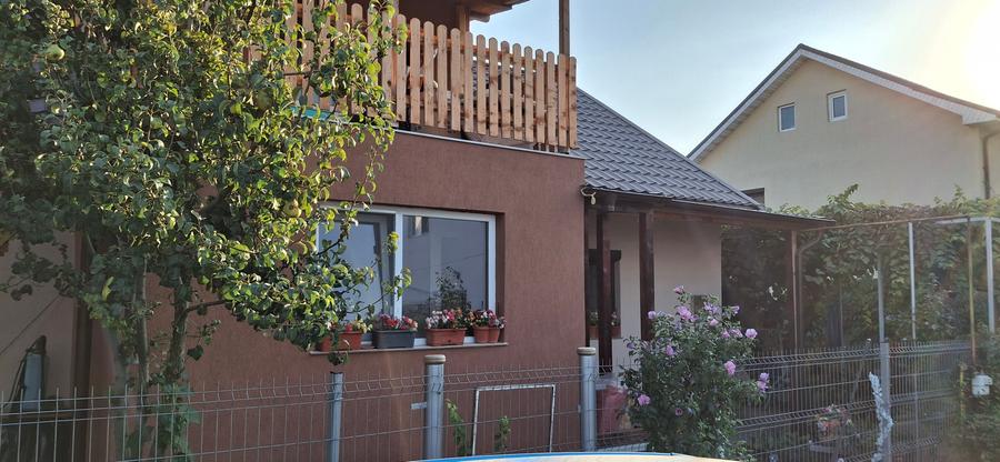 Vindem casa in Navodari
