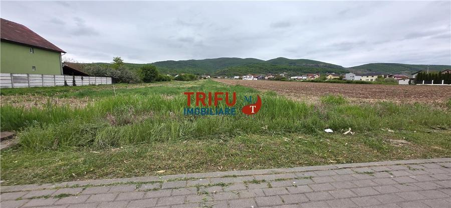 Teren de vanzare cu toate utilitatile la asfalt P+3