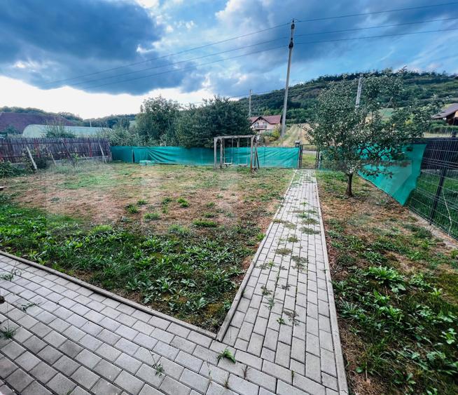 Casă individuală, 92 mp, 500 mp teren, zona Bărdești