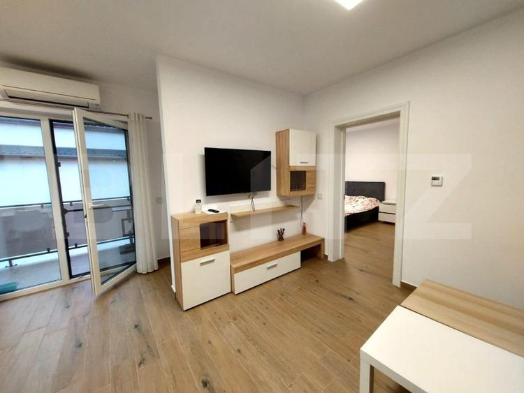 Apartament 2 camere, 57 mp, balcon, zona Sud