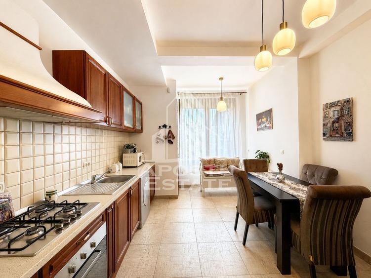 Casa individuala cu gradina si terasa, 6 camere, zona Mehala