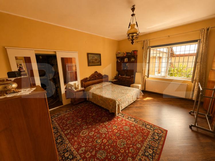 Casa cu garaj, 105 mp, zona Centrul Reghinului