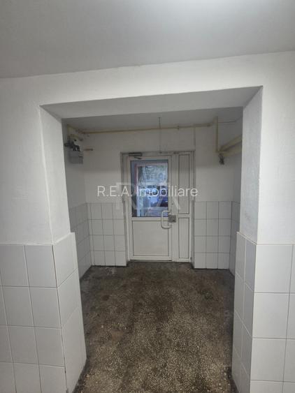 3 camere Titan decomandat, et. 1, an 1979, 70 mp, renovat - 13