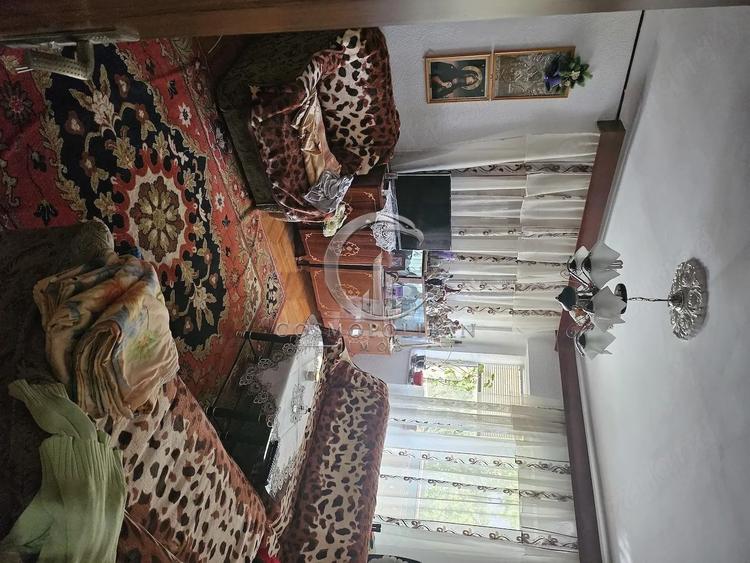 Apartament cu 3 camere zona Centru/Bazar ~ etaj 3 ~ cu imbunatatiri