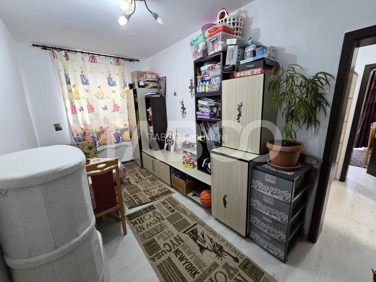 Apartament decomandat 4 camere 2 bai balcon parcare COMISION 0 - 14