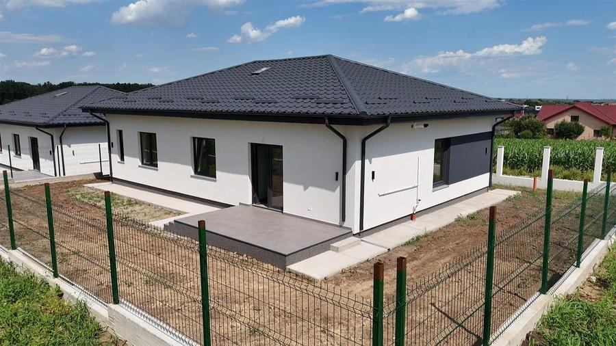Casa Breazu,4 camere,2 bai,Teren 450mp,Dressing,Placa,Pod,0% Comision