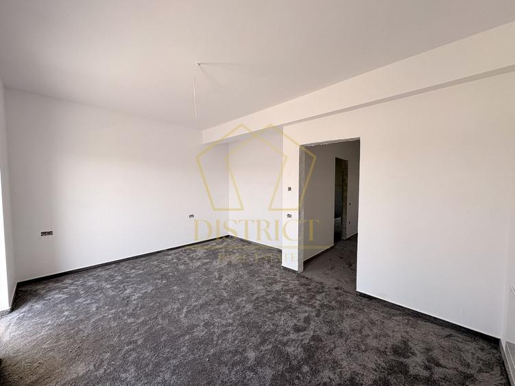 Duplex cu 3 camere, despărțit prin camera tehnica | Mosnita Noua | Barista