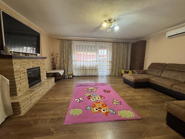 Apartament cu 3 camere in vila | terasa 40 mp