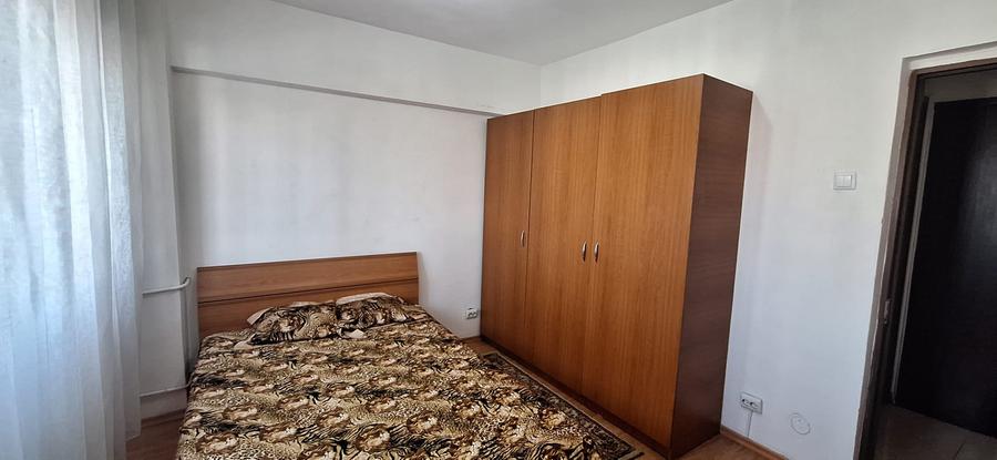Apartament cu 2 camere de inchiriat la Universitate
