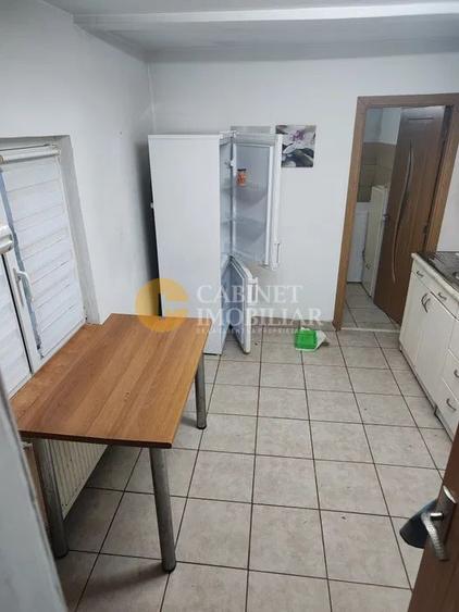 Corp de casă de vânzare – Tătărași, toate utilitatile, libera!