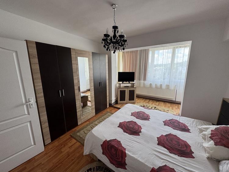 Apartament spațios si luminos cu 3 camere Zona Diamant
