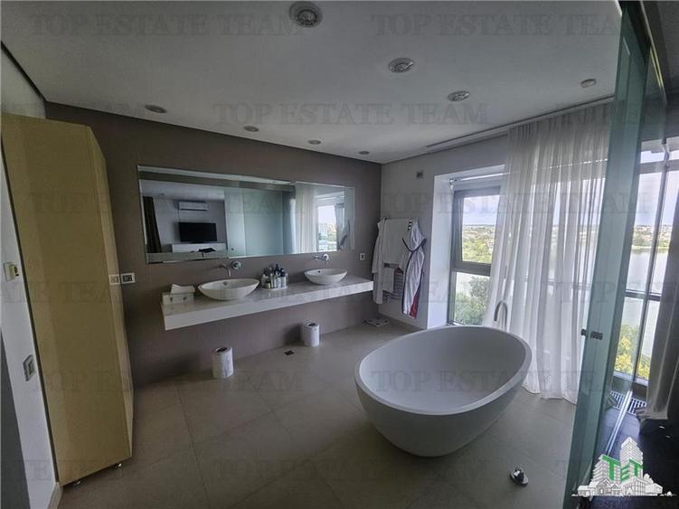 Penthouse de Lux cu vedere pe lacul tei